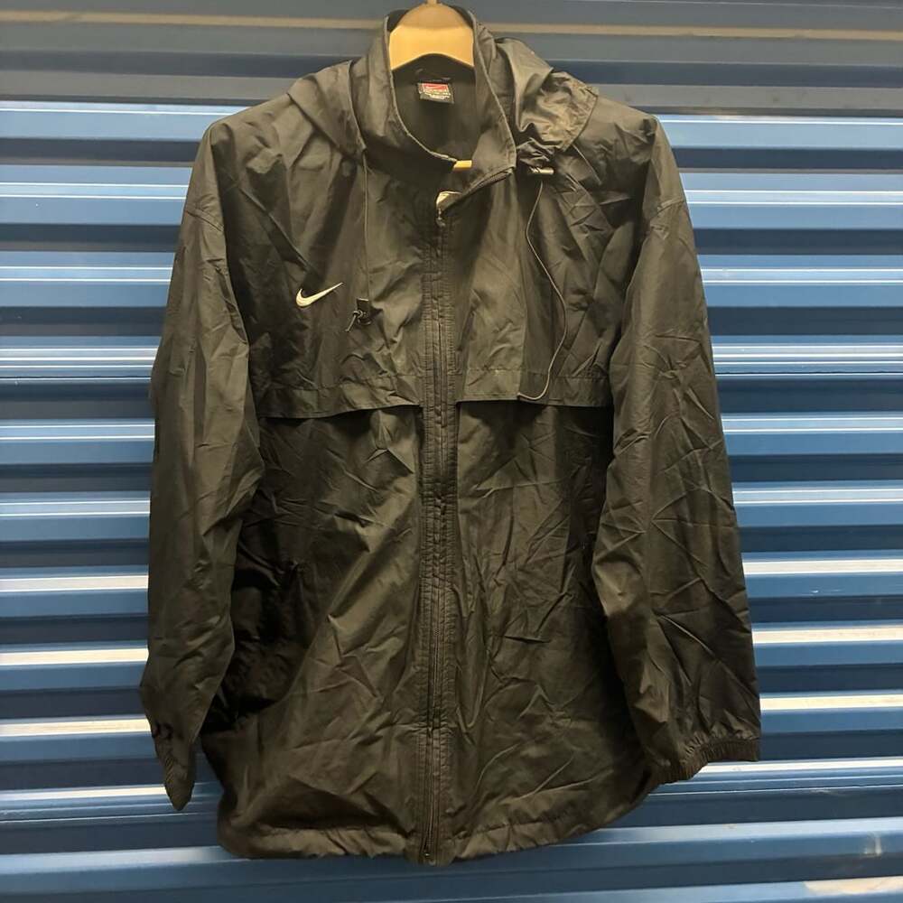 Nike vintage Team Windbreaker Jacket Size XL Black Winslow Athletics
